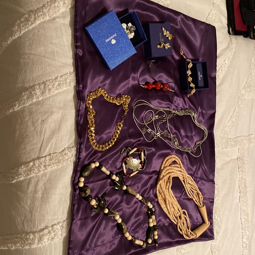 Six necklace one bracelet  one earrings
